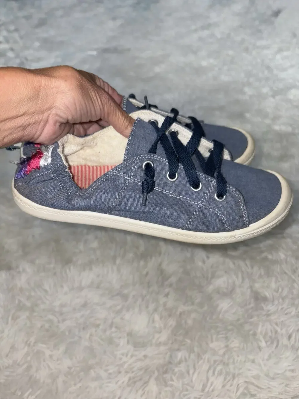 Time & Tru Women’s 6.5 Classic Blue Slip On Sneakers. Flexible, Comf, Cute